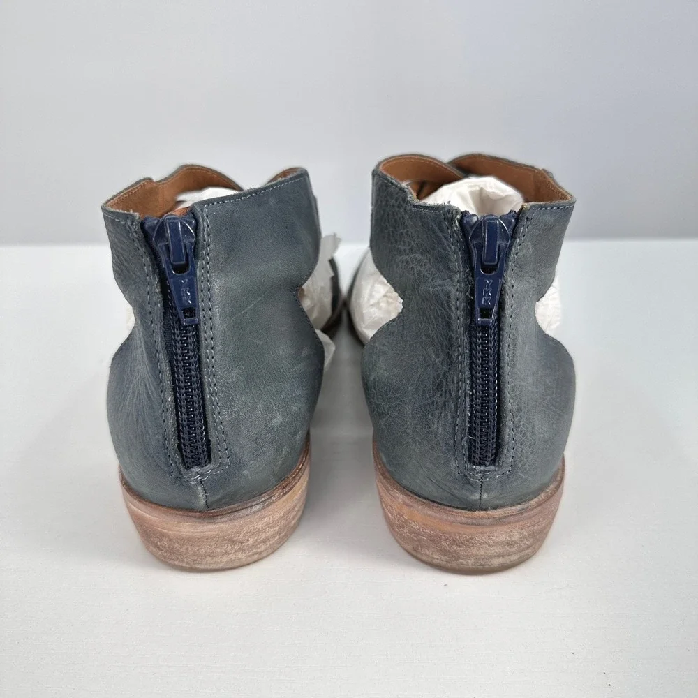 Free People Wanderlust Flats Shoes 40 distressed blue leather pointed toe-‎ Flaw